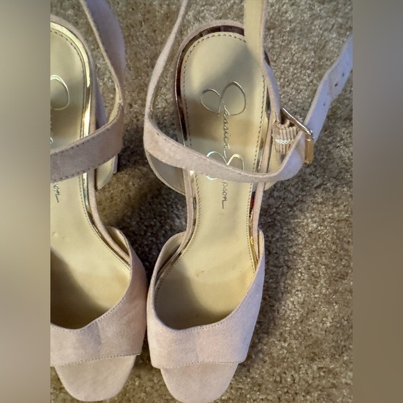 Size 10 Jessica Simpson heels - Picture 3 of 7